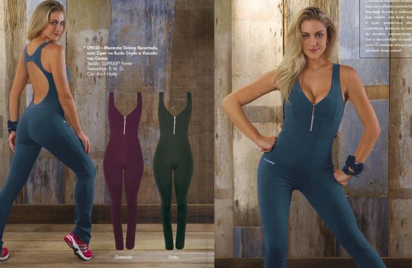 Macação Skinny c/ zíper no Busto